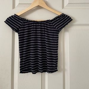 Garage off the shoulder size m